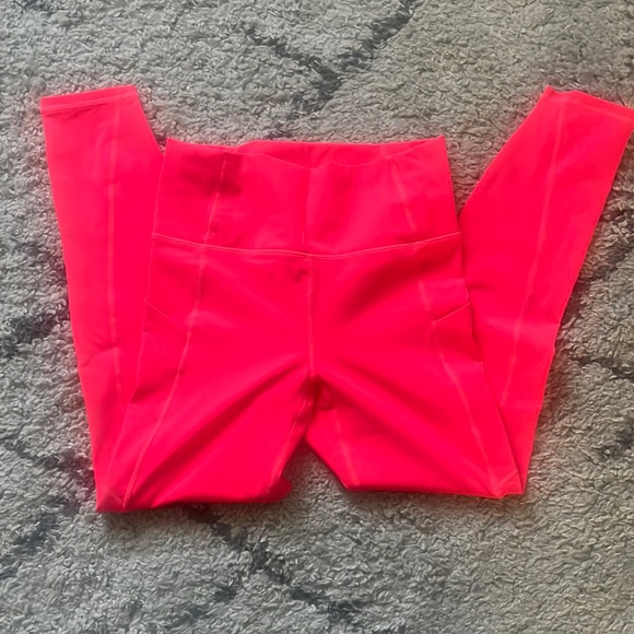 NWOT - Fabletics PureLux 7/8 High Waisted Leggings - hot pink - size S - Picture 2 of 6